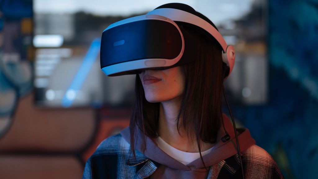 Woman wearing a virtual reality headset